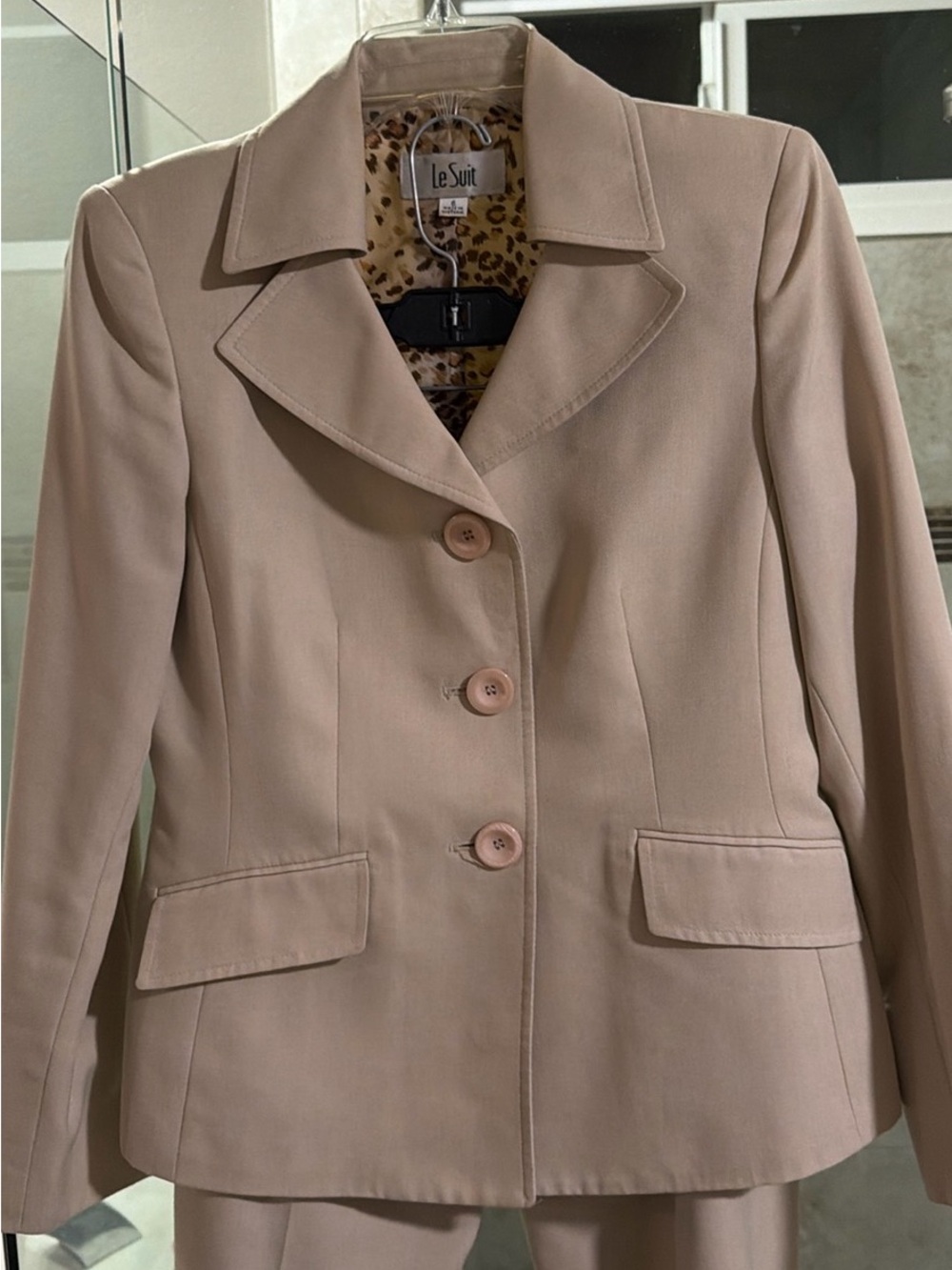 Le Suit Women's Beige Tailored Blazer Pant Suit